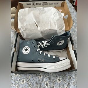 Converse size US6